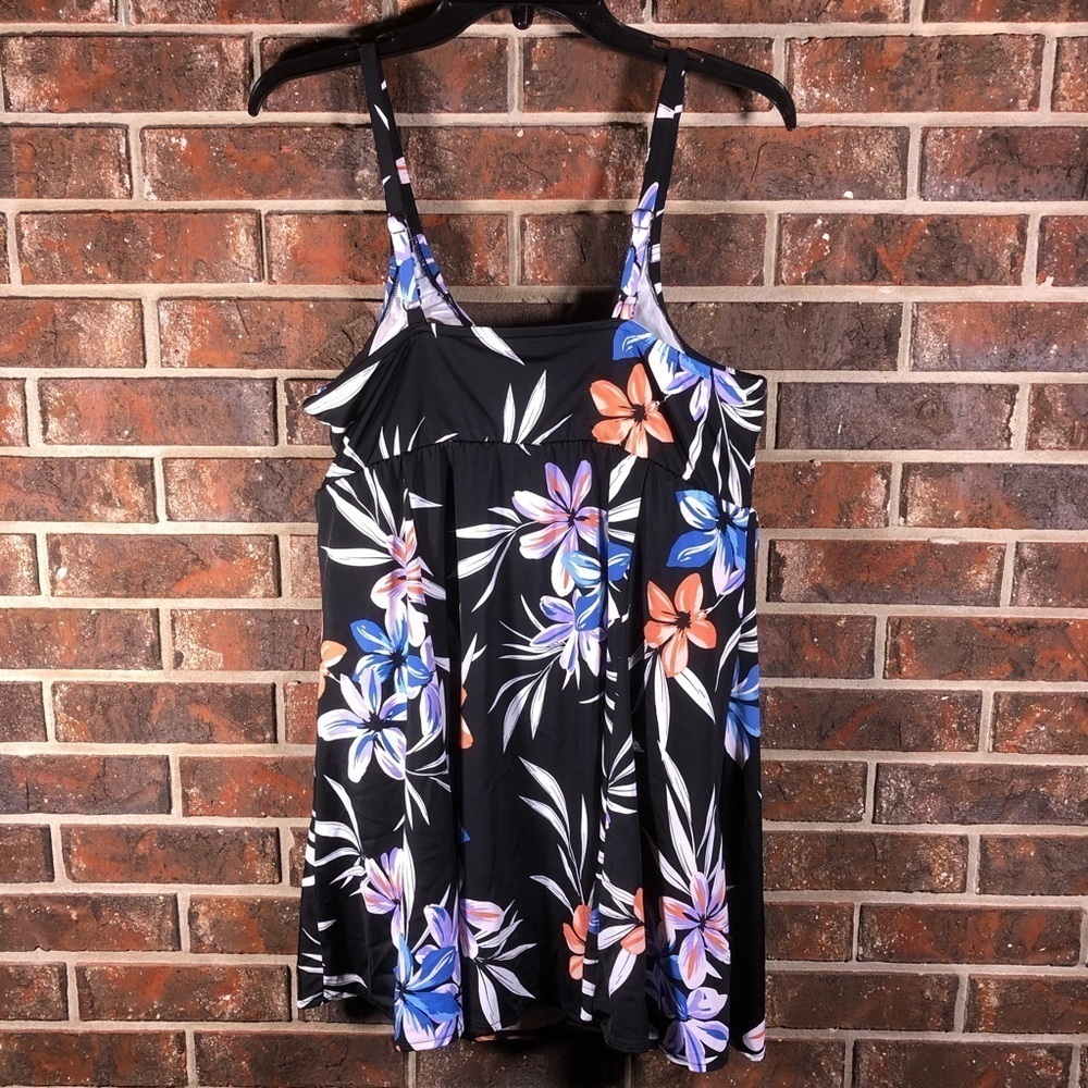 SWIM Solutions Flyaway One Piece Swimsuit - Picture 5 of 8